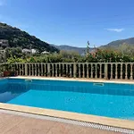 Villa Kingfisher