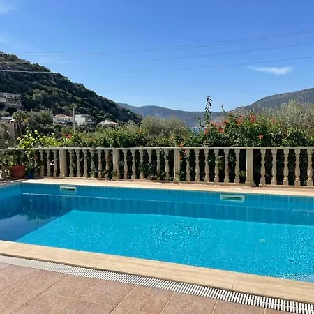 Villa Kingfisher